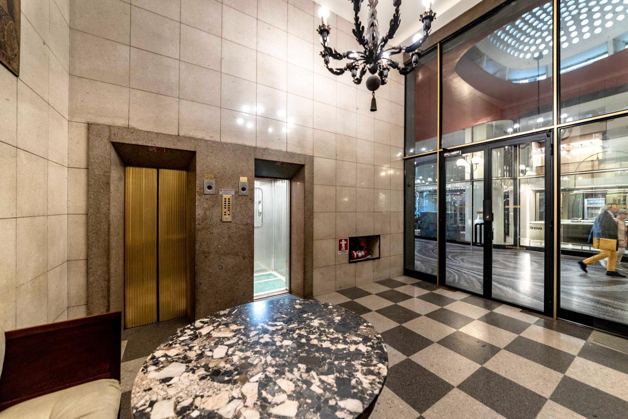 Dream Suites Milano San Babila Exteriör bild